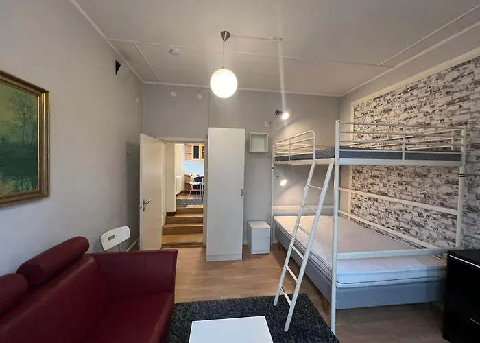 Central, University - Centralt, Hoegskolan